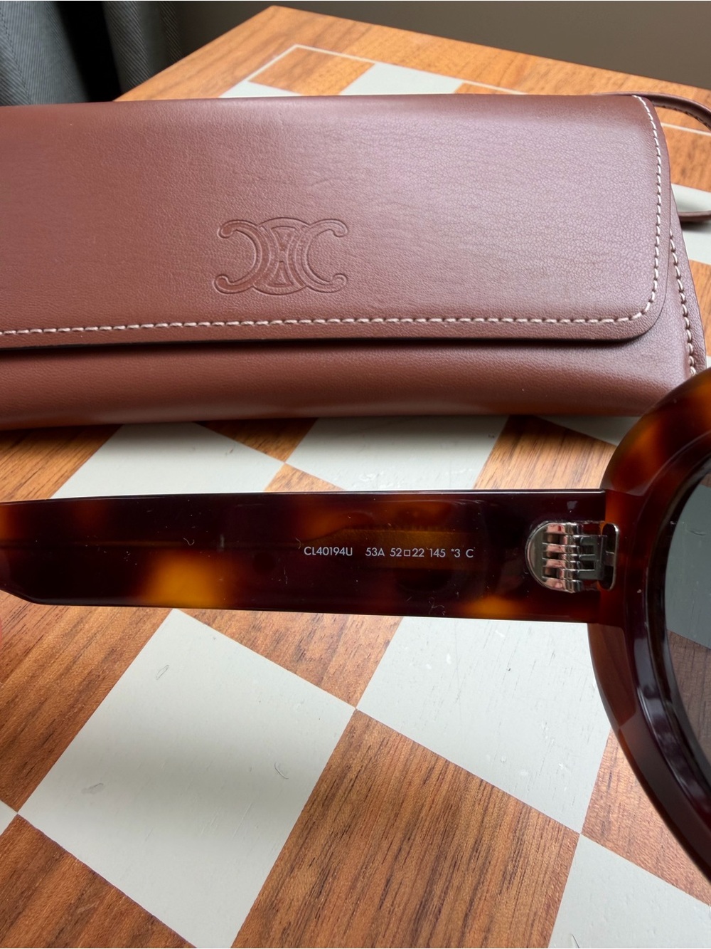 Authentic CELINE Triomphe Tortoiseshell Sunglasses – Brown Lens - Picture 7 of 9